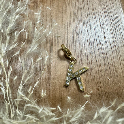 Charm Lettre Strass  - Doré 11mm