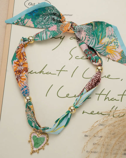 Collier Foulard Cœur