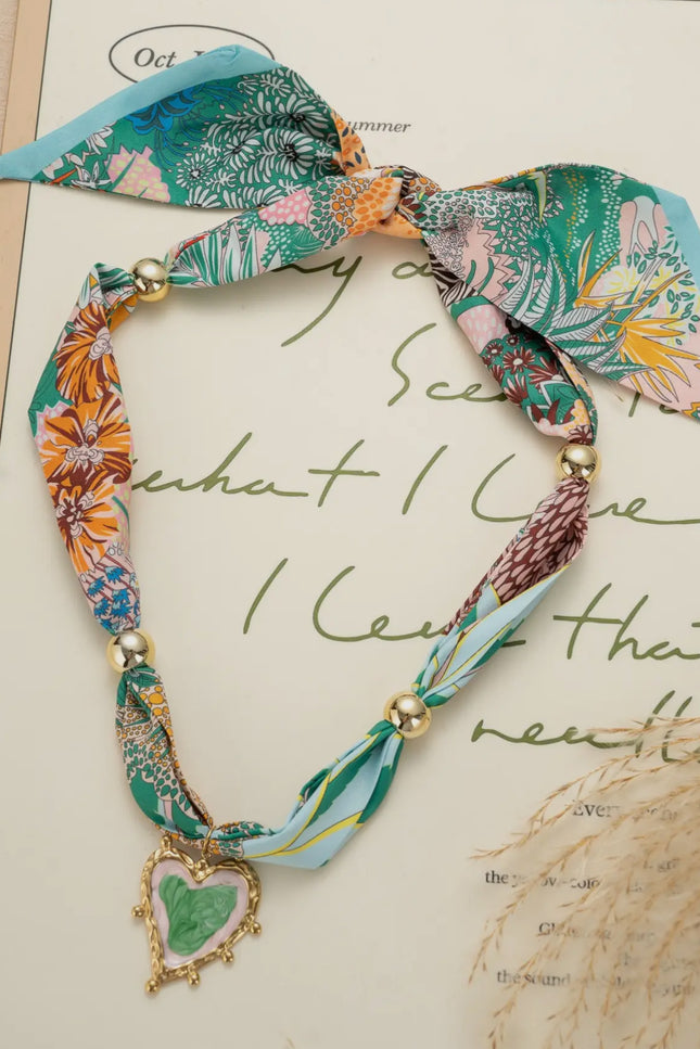 Collier Foulard Cœur